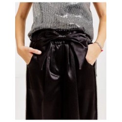 Брюки атласные палаццо с бантом. Цвет черный