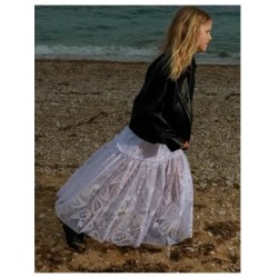 Гипюровая юбка макси белая